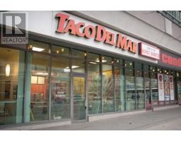 135 BREMNER Boulevard, Toronto, Ontario