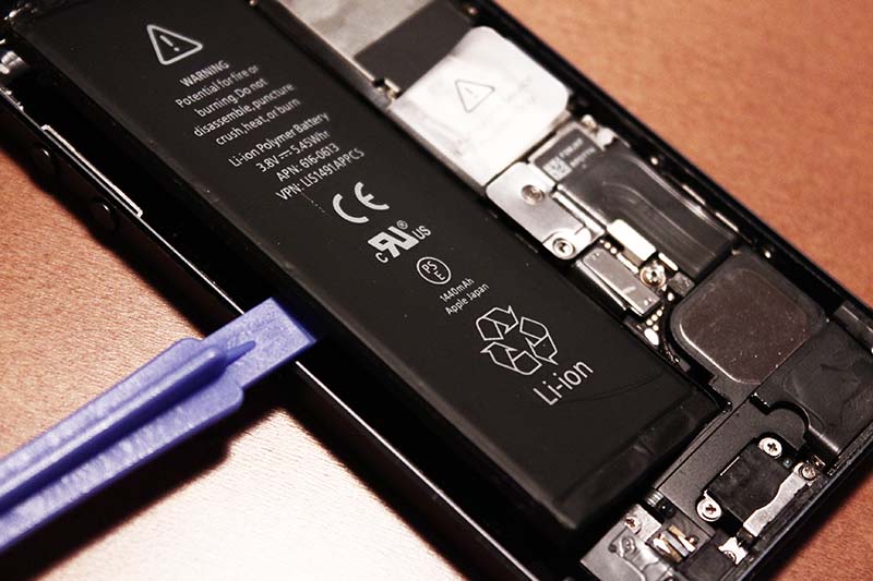 replacing iphone 5 battery