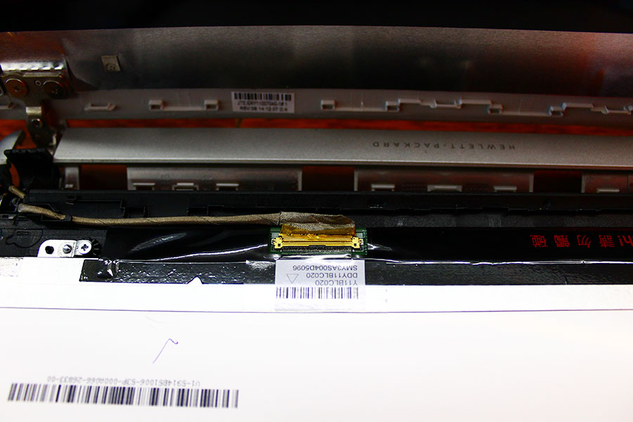 hp14-v148ca_disassembly_lcd_replacement19