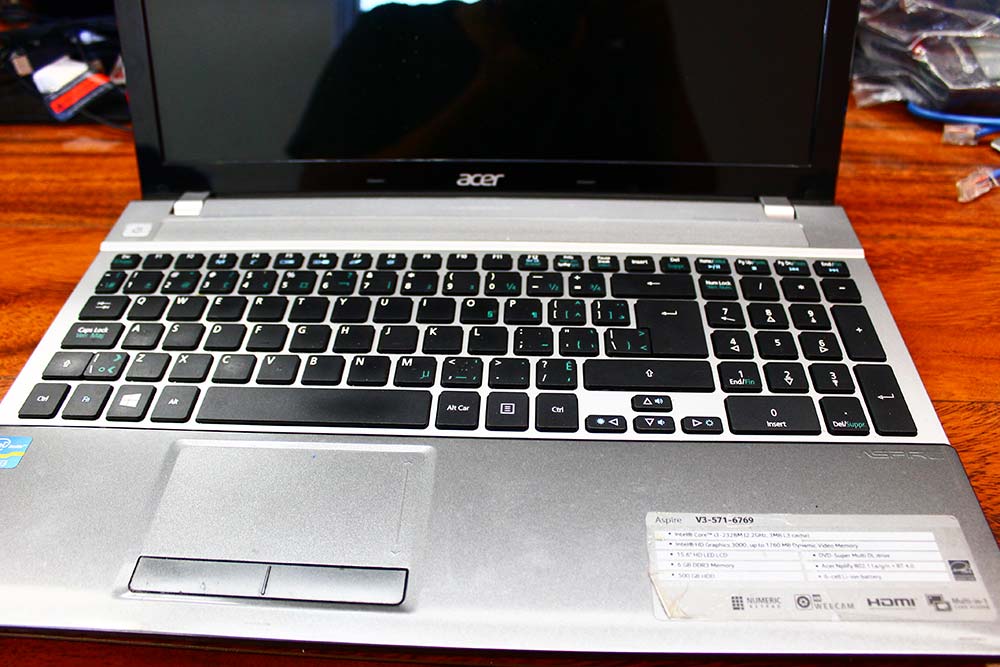 acer_aspire_571_6769_screen_replacement2